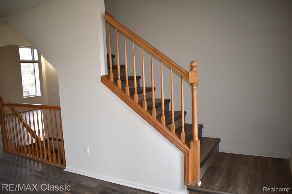 201 Columbia Drive, South Lyon, MI 48178 — Photo 29