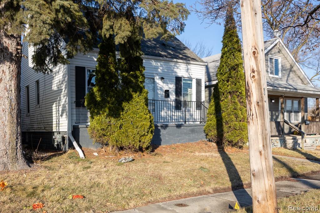 128 W Muir Avenue, Hazel Park, MI 48030 — Photo 3