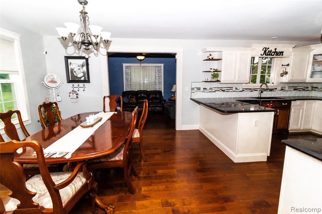 8314 Mill Pointe Court, Goodrich Vlg, MI — Photo 9