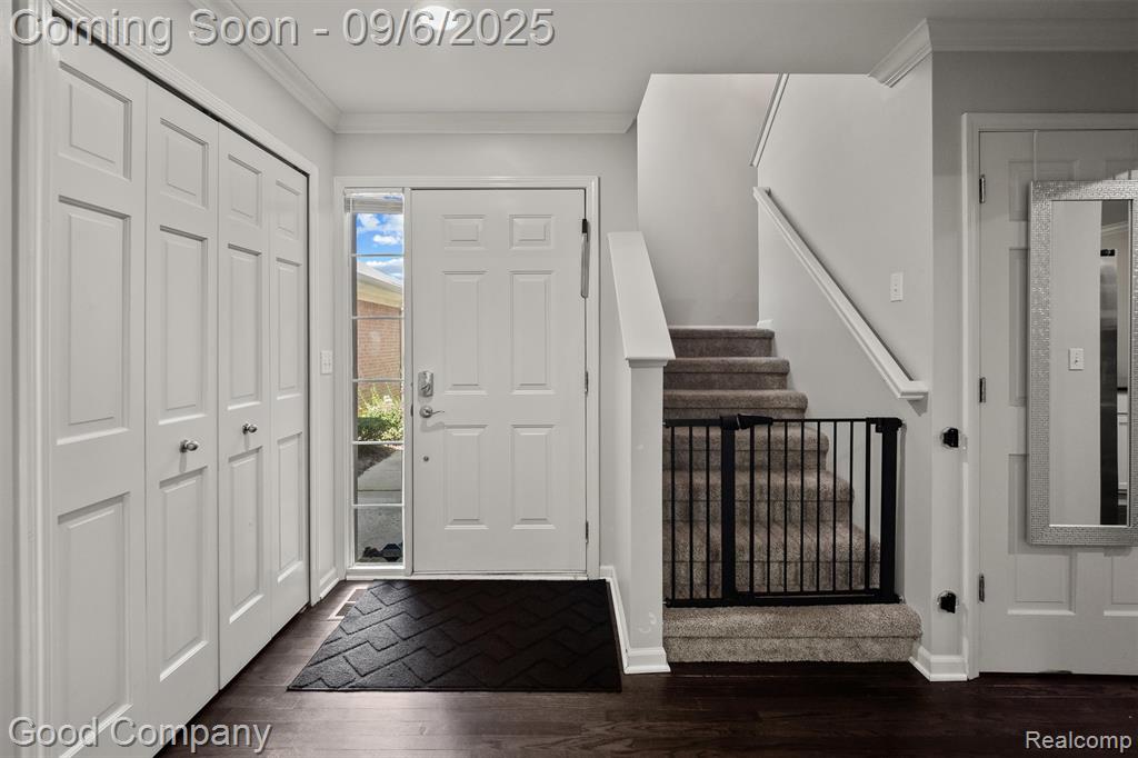 308 James Circle, Royal Oak, MI 48067 — Photo 6