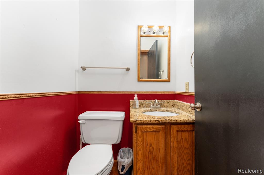 6879 Crofoot Road, Howell, MI 48843 — Photo 16