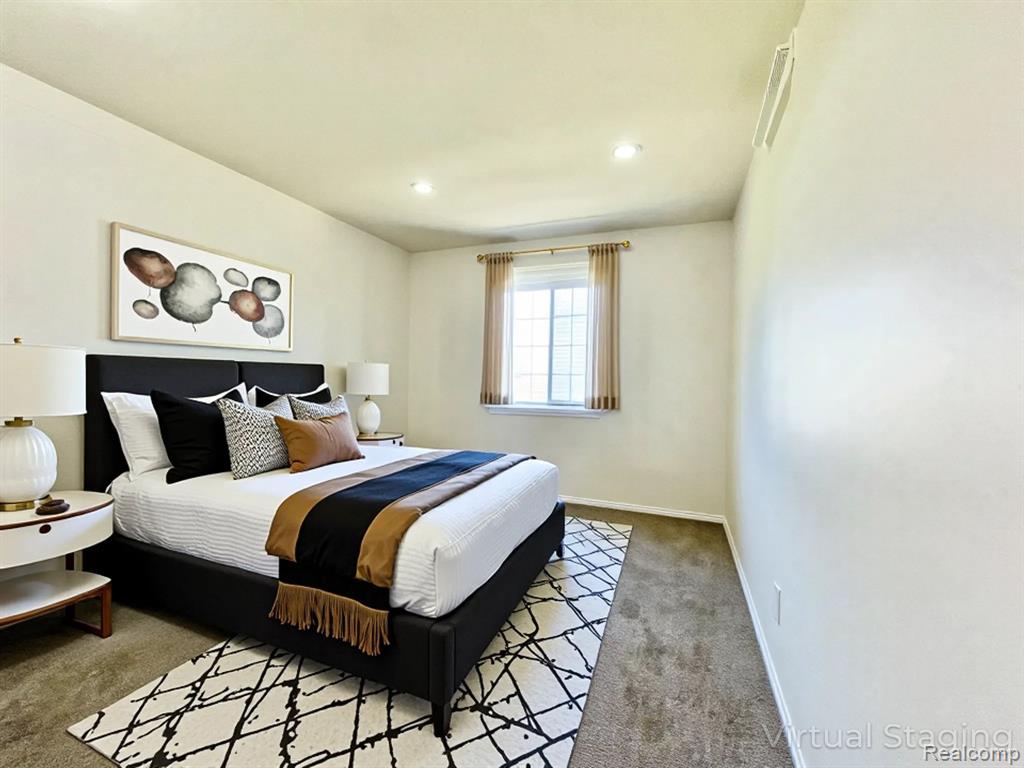 563 FOX HILLS Drive N, Bloomfield Hills, MI 48304 — Photo 16