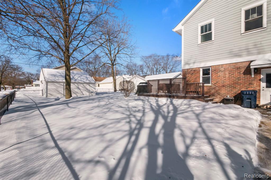 551 Auburn, Plymouth, MI 48170 — Photo 41