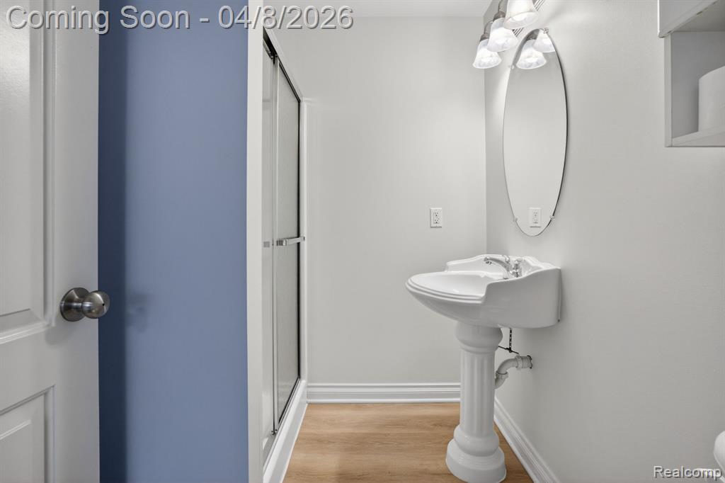 4475 Cross Creek Boulevard, Burton, MI 48509 — Photo 48