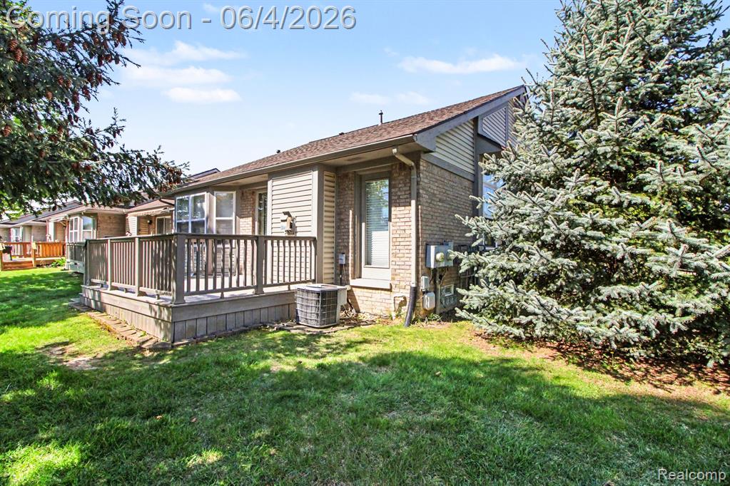 22840 Woodcreek Drive, Taylor, MI 48180 — Photo 27