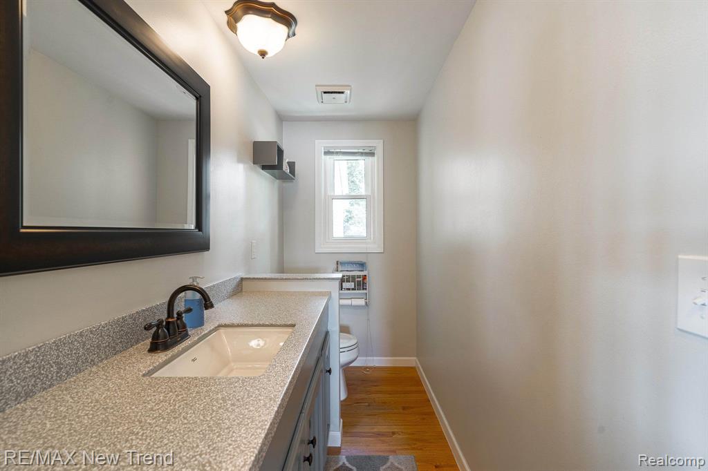 6768 HATCHERY Road, Waterford, MI 48327 — Photo 39