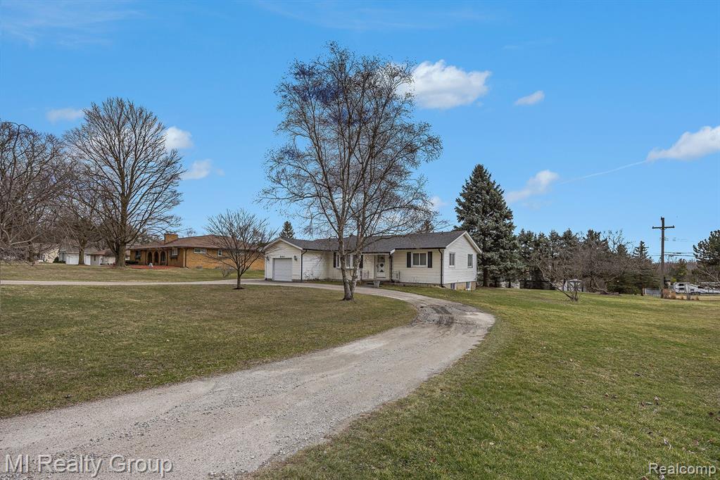 8160 32 Mile Road, Washington, MI 48095 — Photo 2