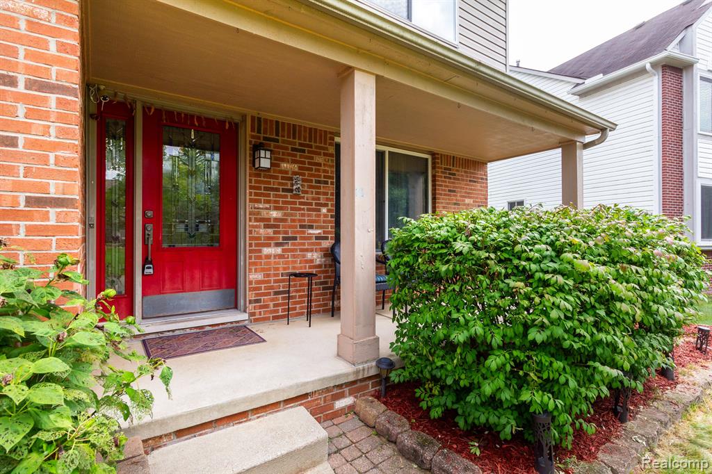 5470 MILL RACE Way, Commerce Twp, MI 48382 — Photo 5