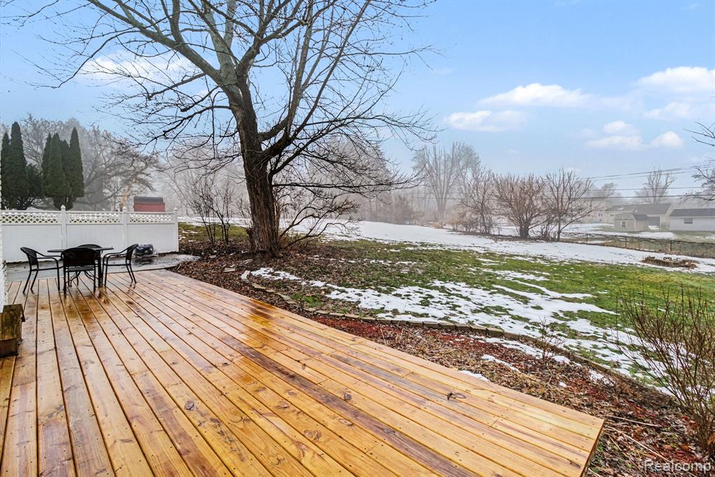 768 Pleasant Ridge, Lake Orion, MI 48362 — Photo 34