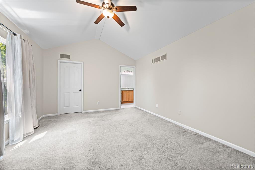840 Cross Circle, Oxford, MI 48371 — Photo 29