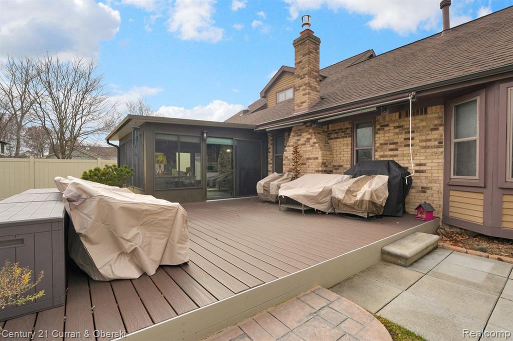 21539 Deerfield Drive, Woodhaven, MI 48183 — Photo 40