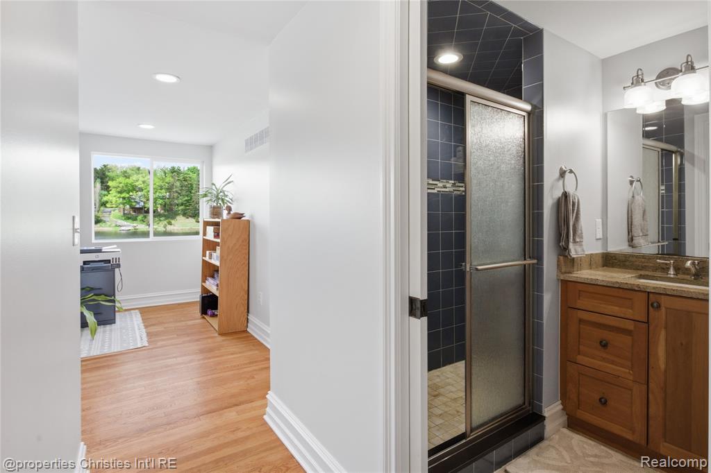 6672 Seth Court, Clarkston, MI 48348 — Photo 46