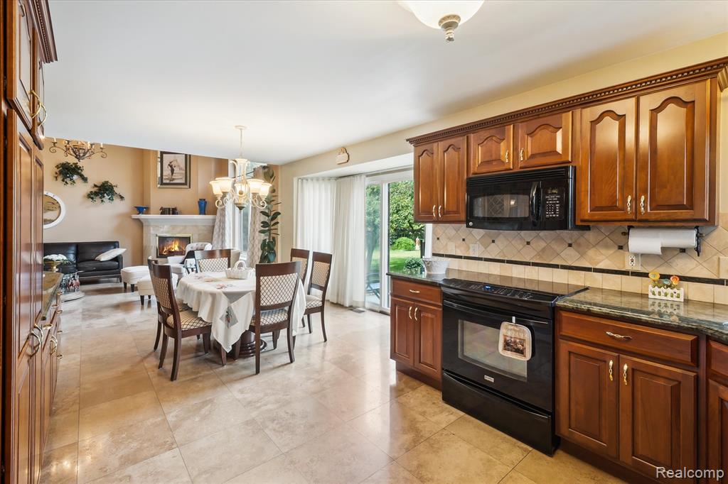 56764 Jewell Road, Shelby Twp, MI 48315 — Photo 11