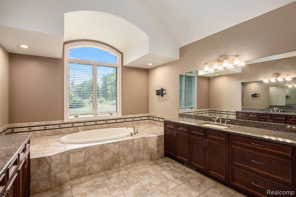 8670 Country Manor Drive, Bruce, MI 48065 — Photo 19