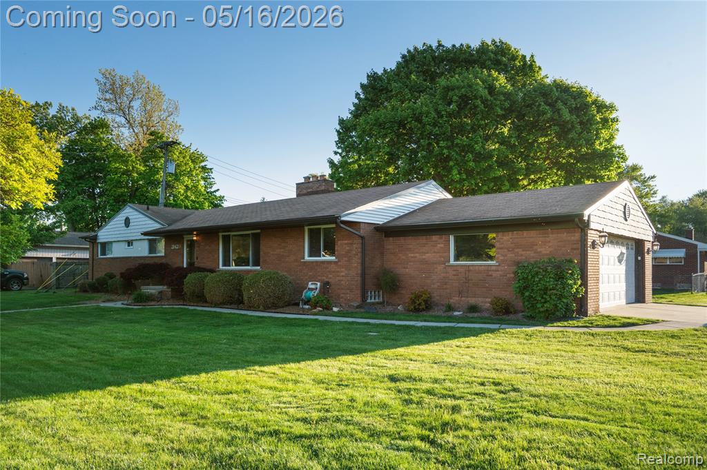 21420 Salisbury Avenue, Grosse Ile, MI 48138 — Photo 43