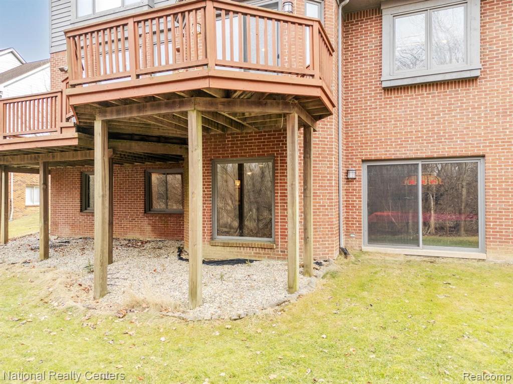 4392 STONEVIEW Drive, West Bloomfield, MI — Photo 6