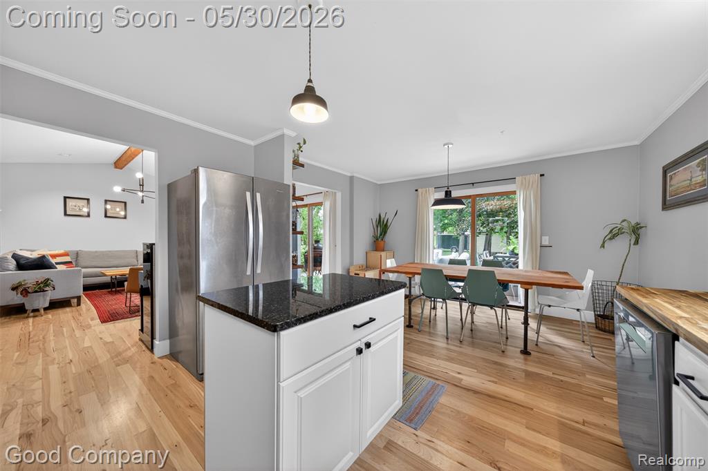 933 Gallaland Avenue, Rochester Hills, MI 48307 — Photo 11