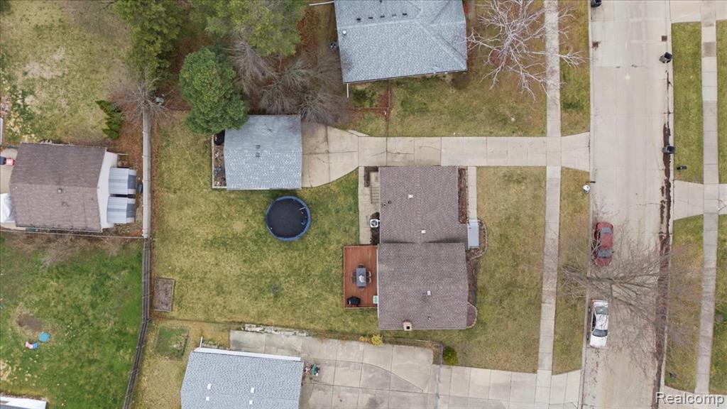 42151 Jason Drive, Clinton Twp, MI 48038 — Photo 33
