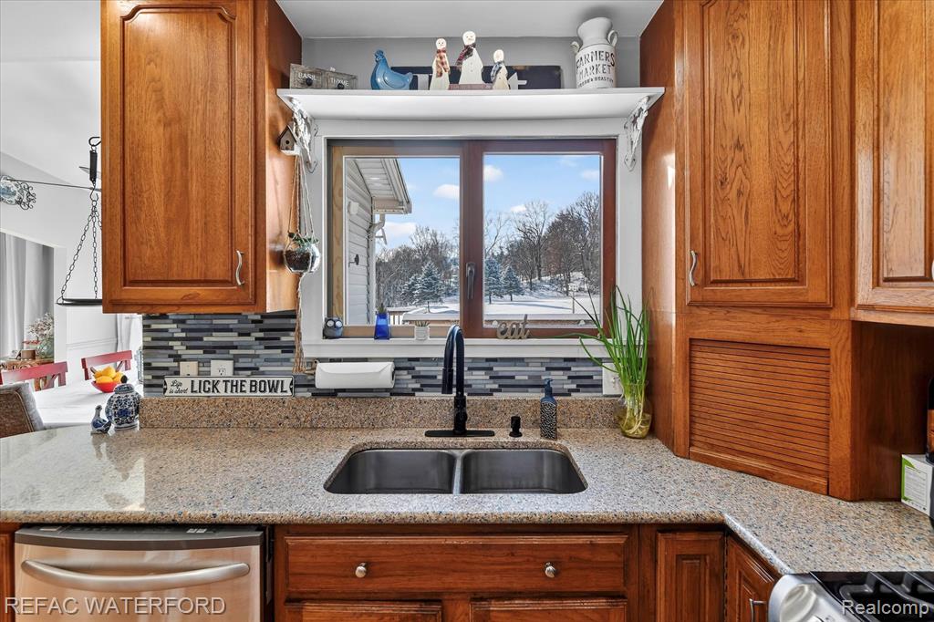 12687 Scott Road, Davisburg, MI 48350 — Photo 16