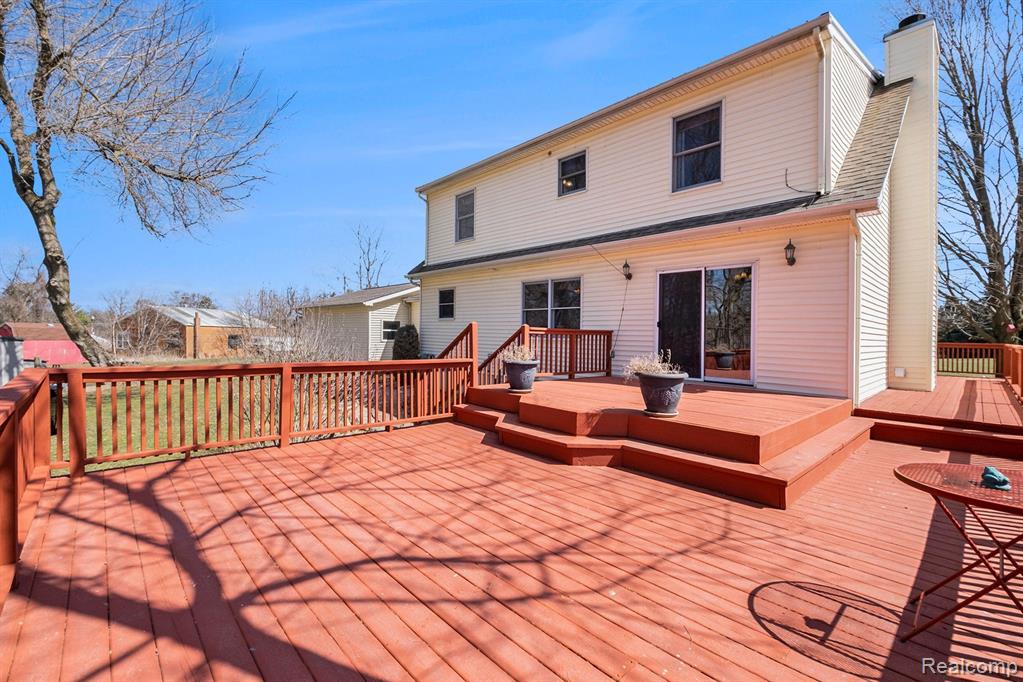 6475 HARTLAND Road, Fenton, MI 48430 — Photo 25