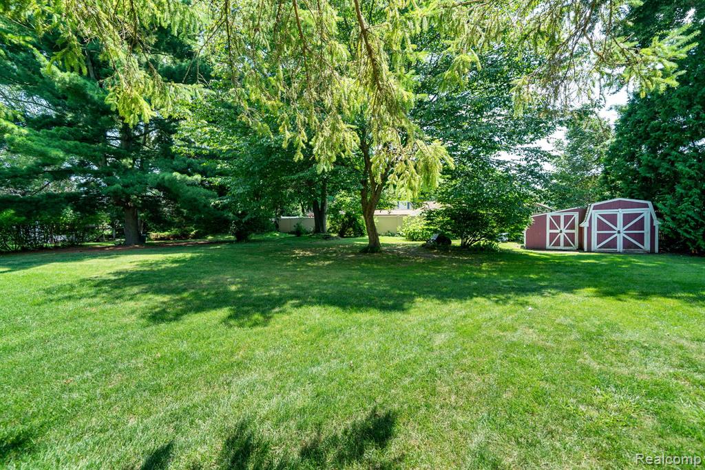 6157 Coventry Drive, Swartz Creek, MI 48473 — Photo 30