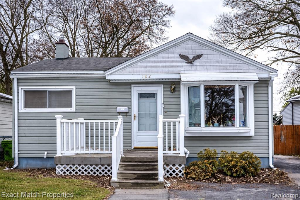 102 E Cornell Avenue, Pontiac, MI 48340 — front exterior