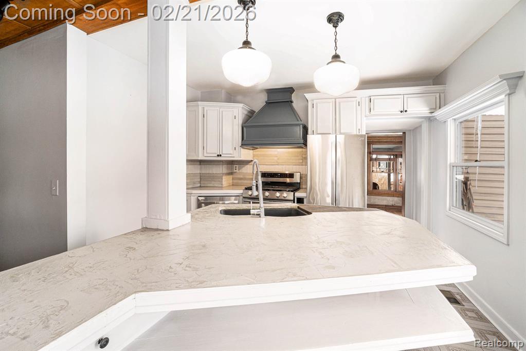 825 S Leroy Street, Fenton, MI 48430 — Photo 14