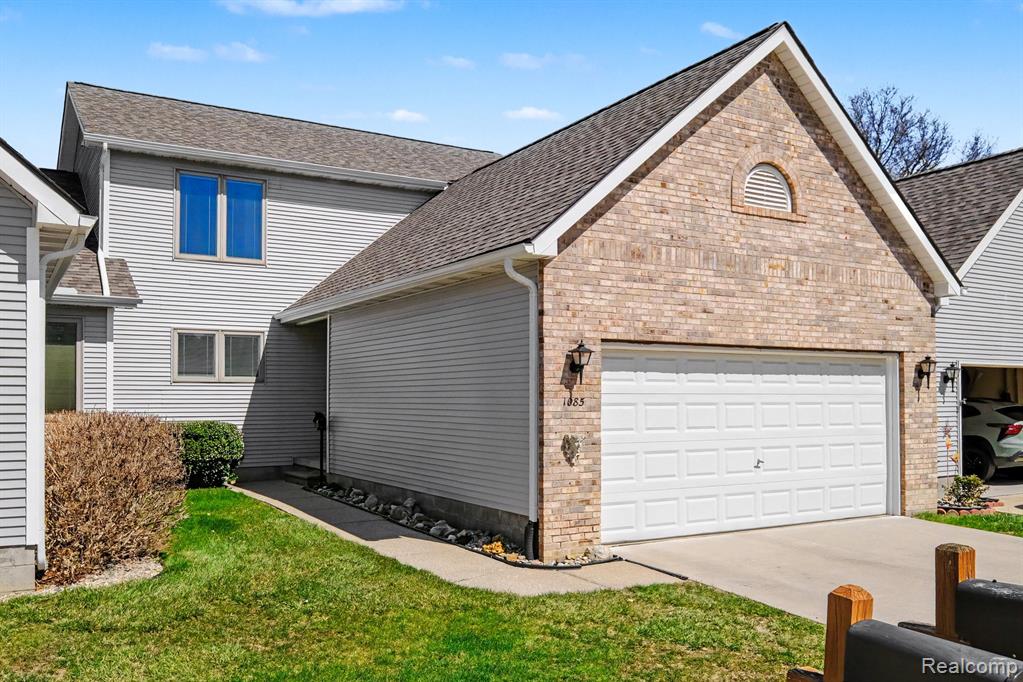 1085 Linda Dr, Davison, MI 48423 — Photo 2