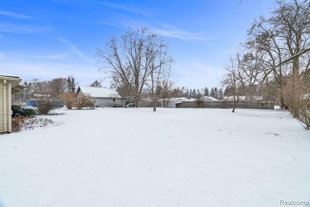 4734 Kempf Street, Waterford, MI 48329 — Photo 24
