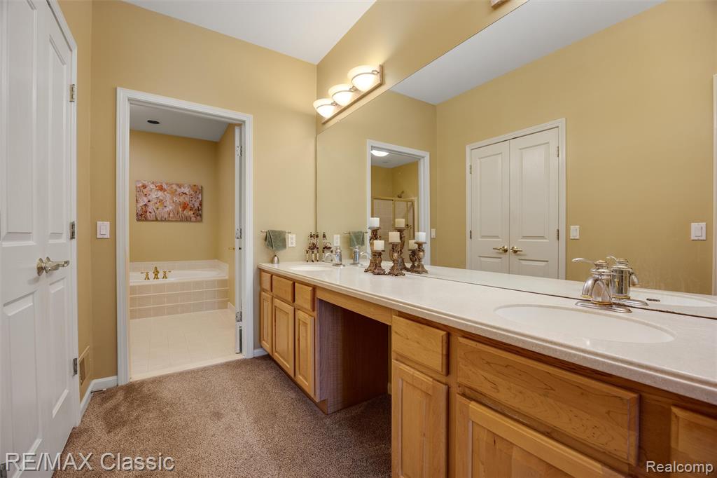 16934 Lochmoor Circle W, Northville, MI 48168 — Photo 21