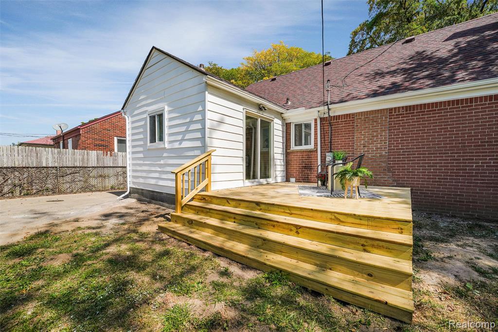 19201 Bentler Street, Detroit, MI 48219 — Photo 25