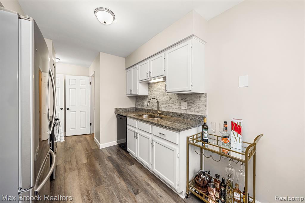 31139 COUNTRY, Farmington Hills, MI 48331 — Photo 19