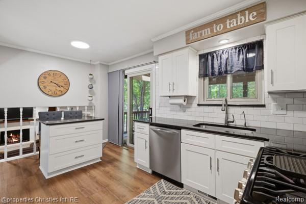 6884 Aeroview Street, West Bloomfield, MI 48324 — Photo 8