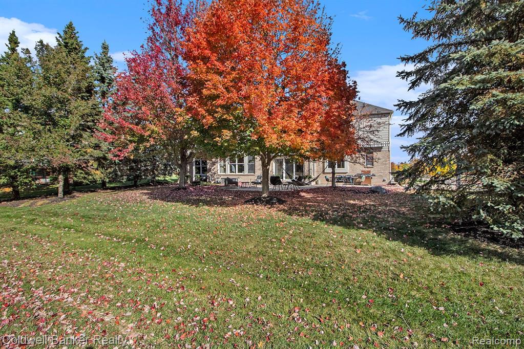 17301 OAK HILL Drive, Northville, MI 48168 — Photo 47
