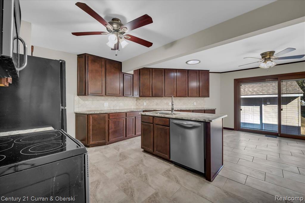 4191 Grindley Park Street, Dearborn Heights, MI 48125 — Photo 6