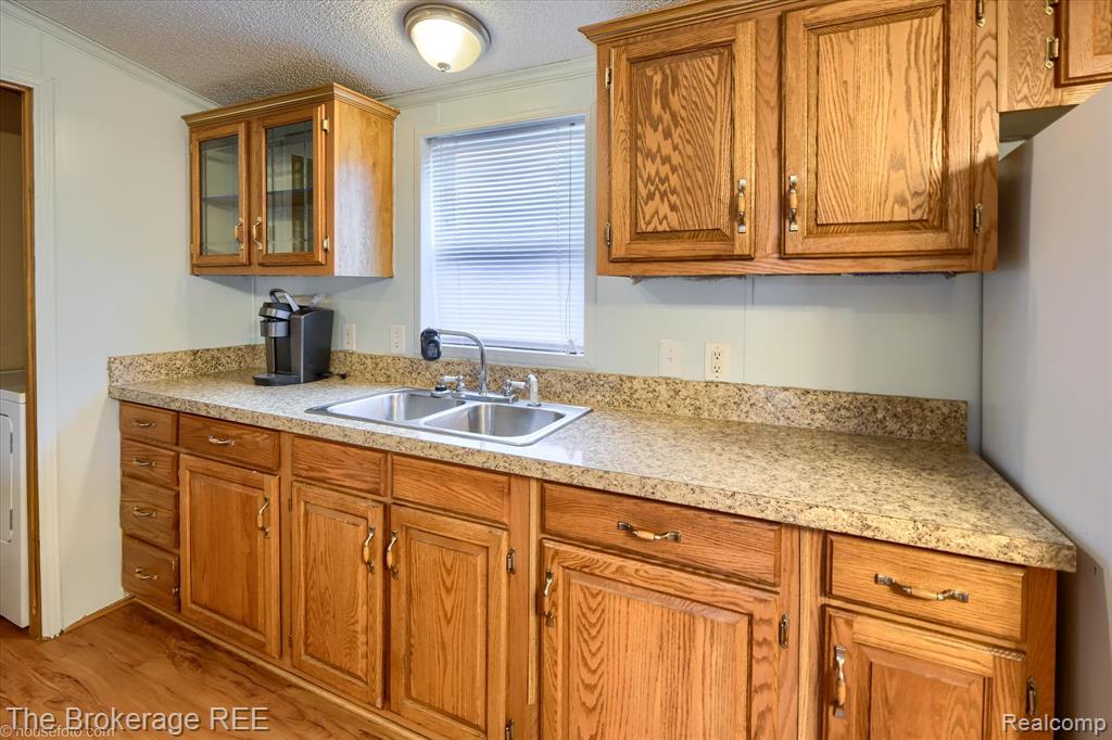 17101 Kropf Avenue, Davisburg, MI 48350 — Photo 19