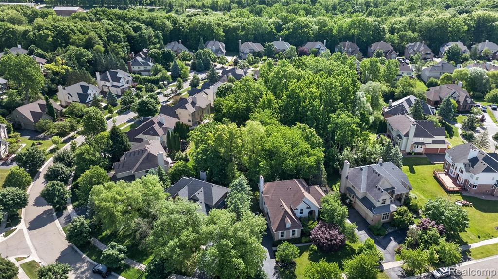 7359 Colchester Lane, West Bloomfield, MI — Photo 61