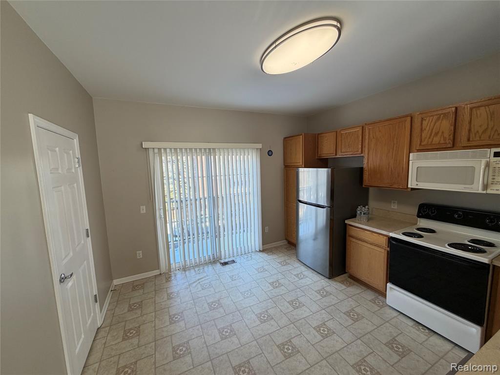 44745 ELLERY Lane, Novi, MI — Photo 4