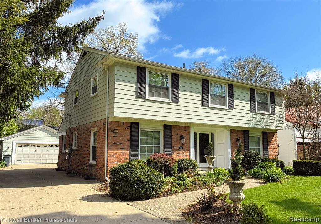 669 Mohegan Street, Birmingham, MI 48009 — Photo 2