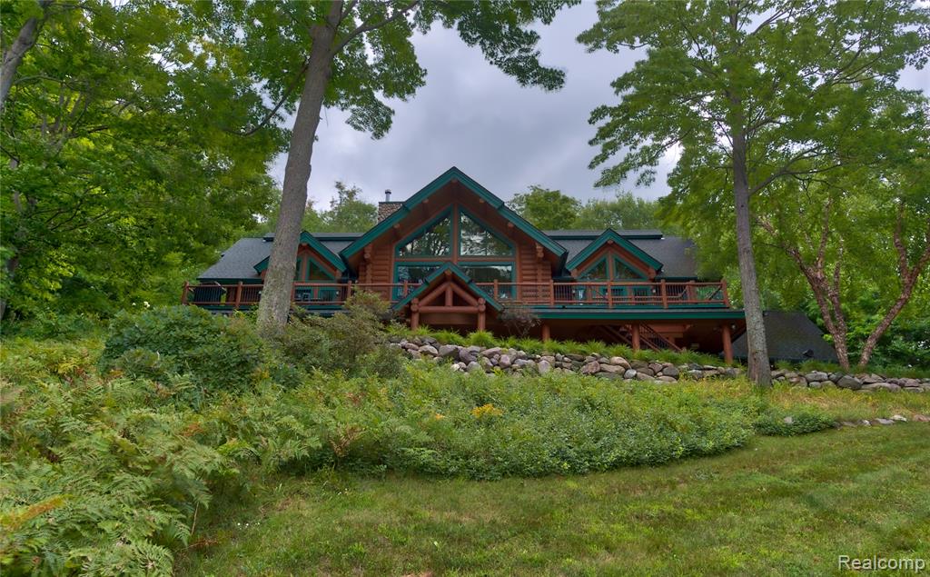 1189 Ridgeline Drive, Boyne City, MI 49712