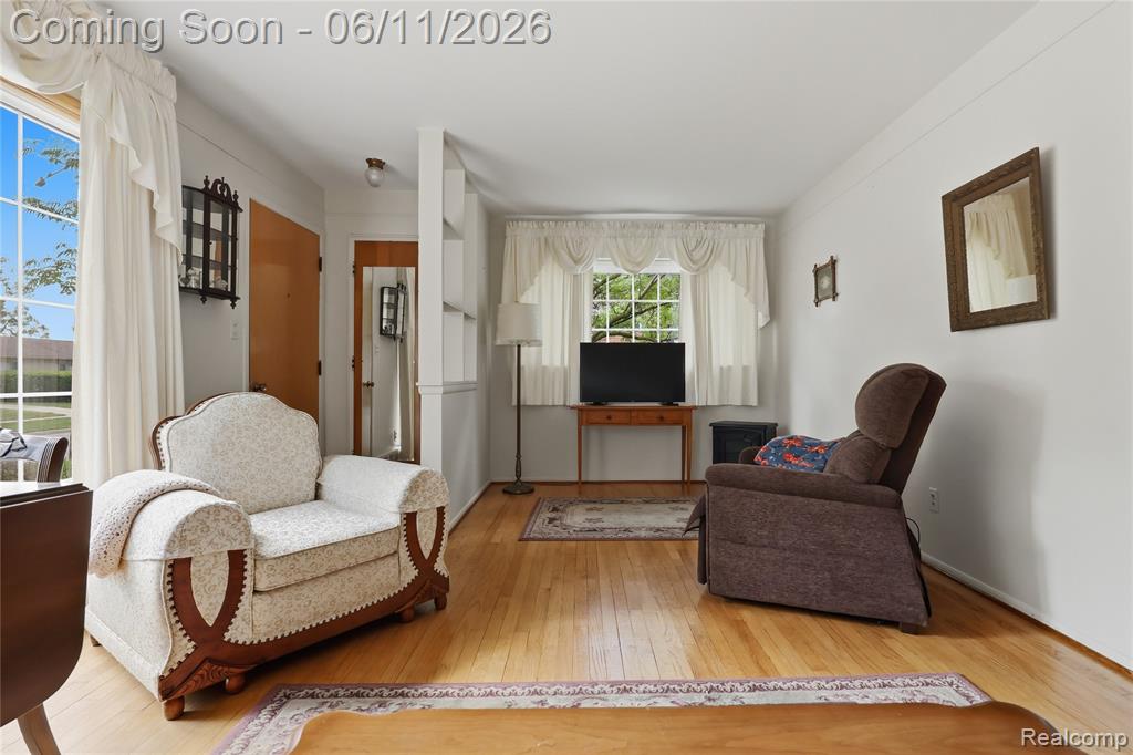 29609 Mark Avenue, Madison Heights, MI 48071 — Photo 9
