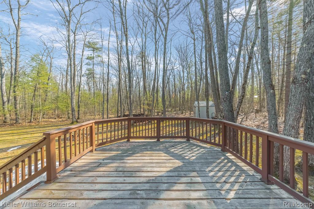428 CRYSTAL Lane, Roscommon, MI 48653 — Photo 31