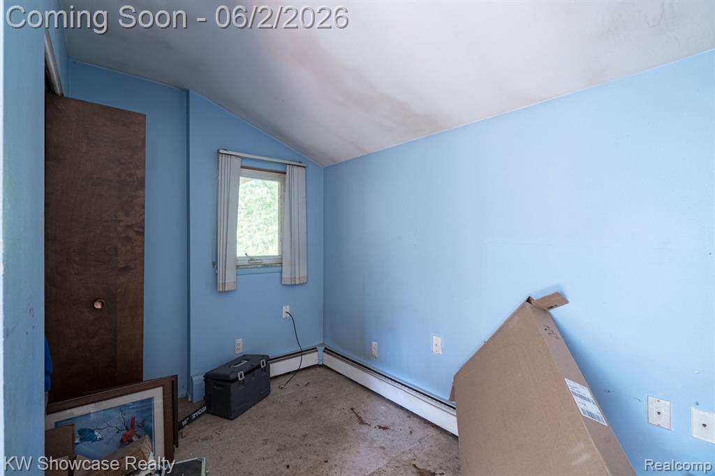 820 Clara Street, Commerce Twp, MI 48390 — Photo 38