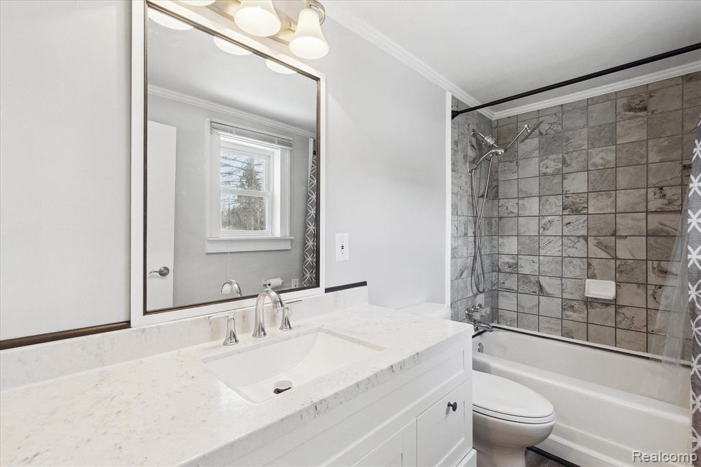 5369 SITKA Street, Burton, MI 48519 — Photo 21