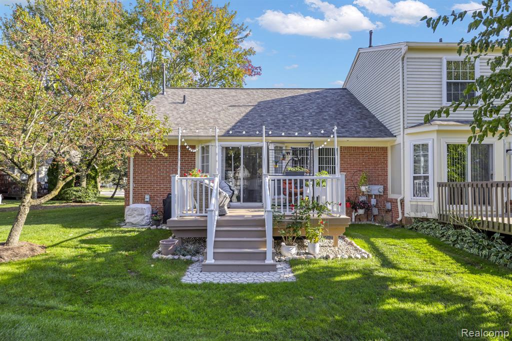 1686 CHRISTOPHER Drive, Canton, MI 48188 — Photo 14