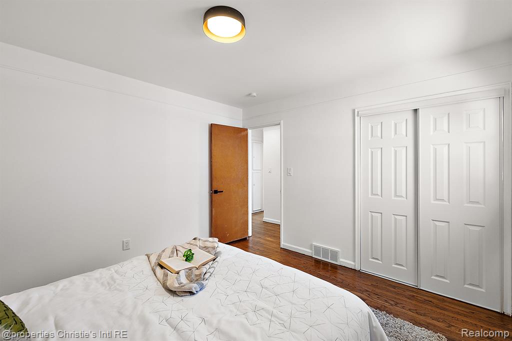 411 GREENWOOD Street, Inkster, MI 48141 — Photo 15