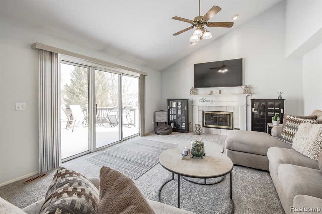 4930 Fox Chase Drive, White Lake, MI 48383 — Photo 14