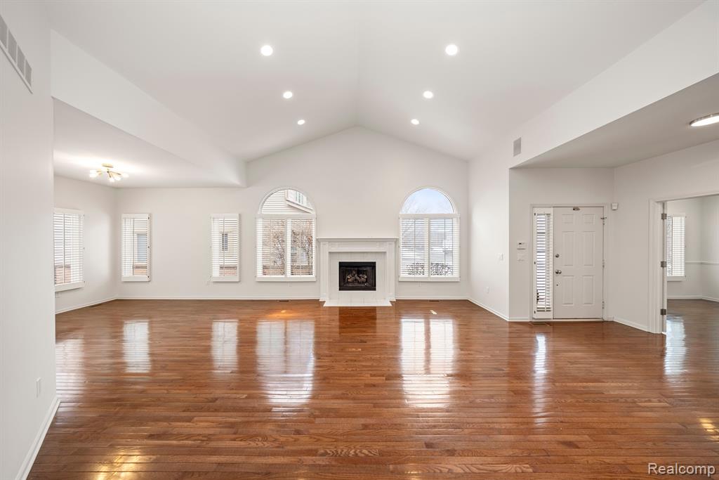7258 CRACKLING CREEK Circle, West Bloomfield, MI — Photo 4