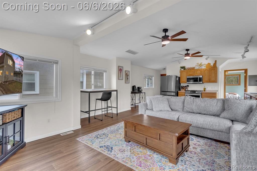 9473 Huron Street, Pinckney, MI 48169 — Photo 11
