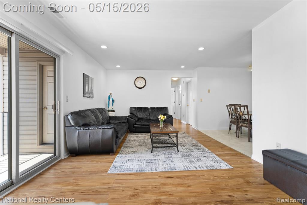 43220 Fountain Drive, Sterling Heights, MI 48313 — Photo 2